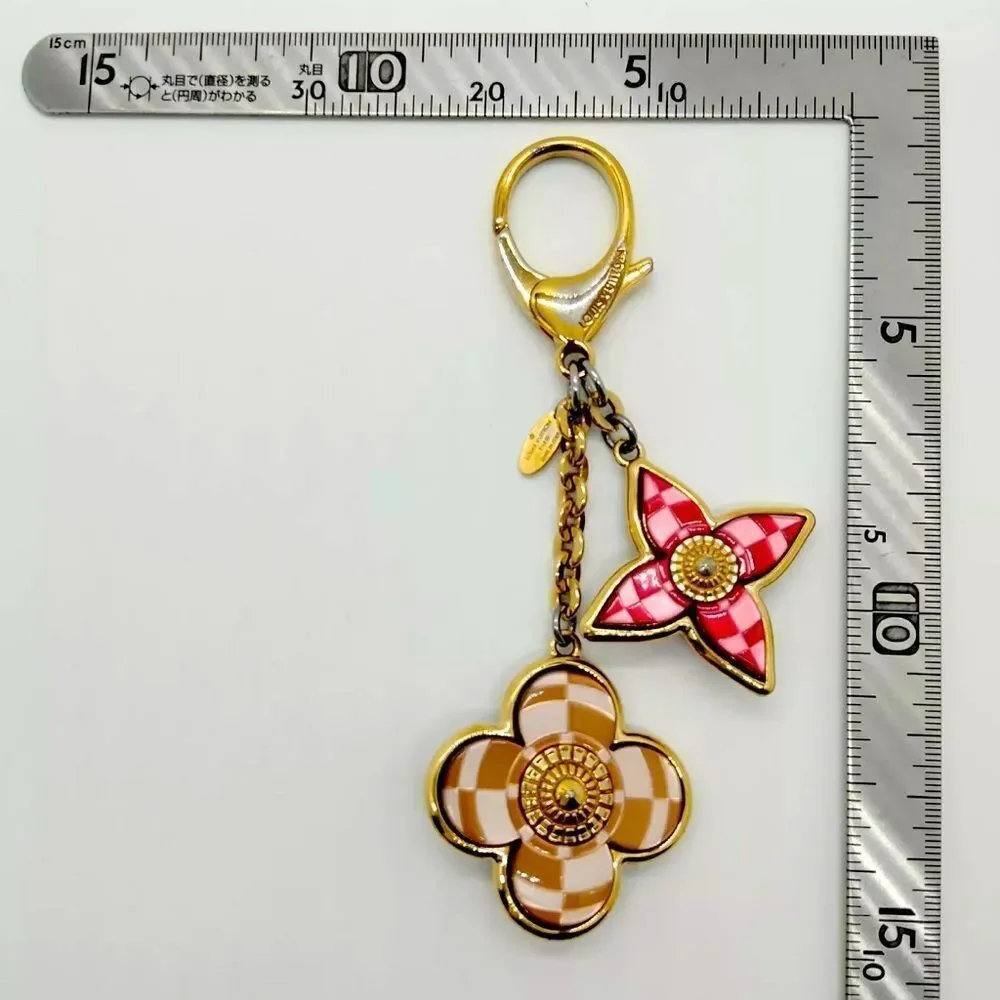 100% Auth Louis Vuitton LV Metal Resin Mosaique Bag Charm Rouge Fauviste